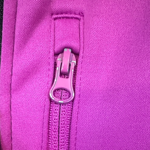 3/$20 deal Women's Camouflage and Purple Jacket Gorpcore - Picture 3 of 6